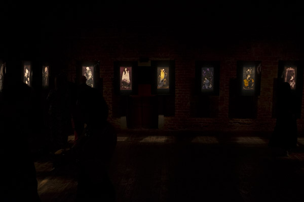 gallery-item